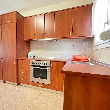 Siviri Top Floor Appartement *